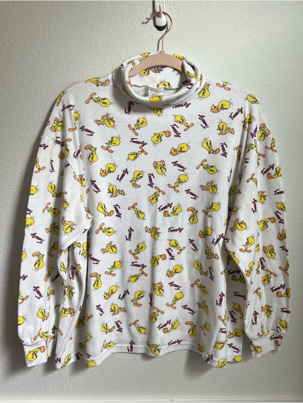 Vintage Warner Bros Looney Tunes Tweety Bird Long Sleeve Cowl Neck Top